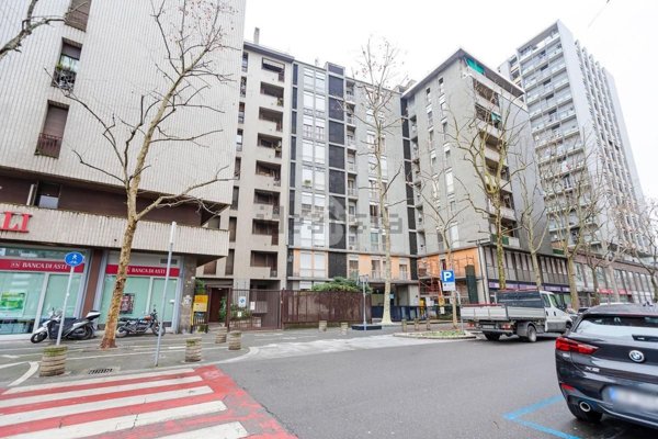 appartamento in vendita a Sesto San Giovanni in zona Rondinella