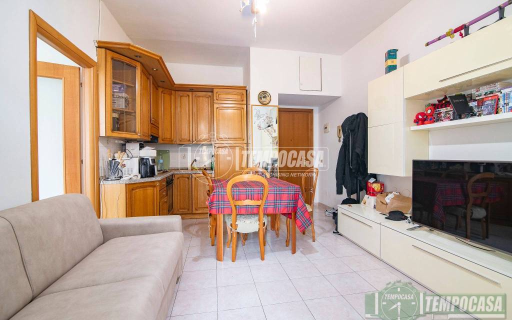 appartamento in vendita a Sesto San Giovanni in zona Rondinella