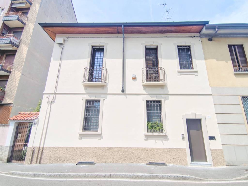 casa indipendente in vendita a Sesto San Giovanni in zona Rondò/Torretta