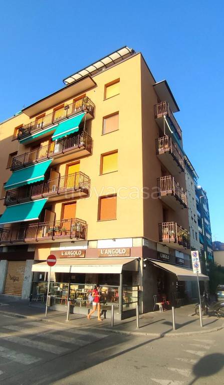 appartamento in vendita a Sesto San Giovanni in zona Rondinella