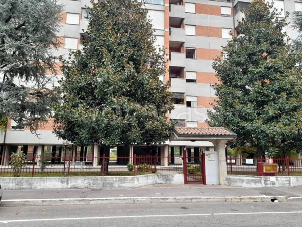 appartamento in vendita a Sesto San Giovanni in zona Parpagliona