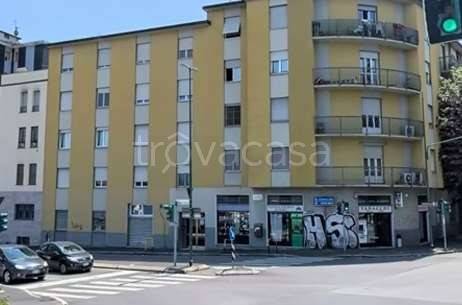 appartamento in vendita a Sesto San Giovanni in zona Pelucca/Villaggio Falck