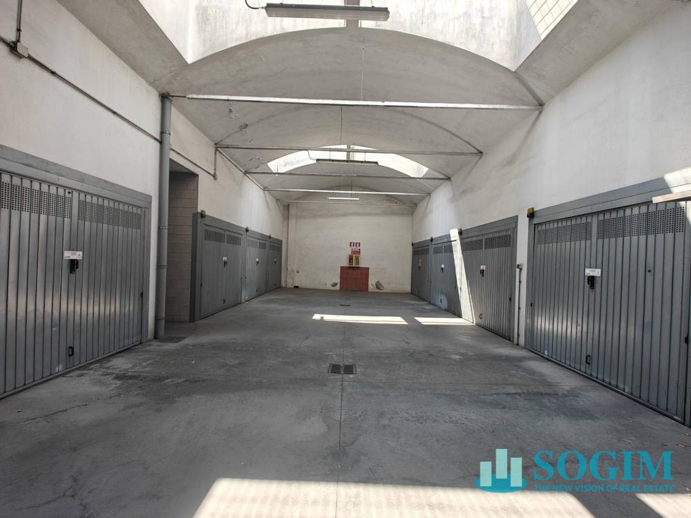 box auto in vendita a Sesto San Giovanni in zona Restellone
