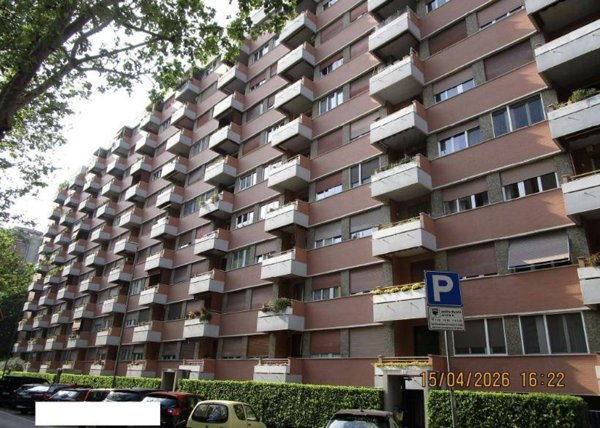 appartamento in vendita a Sesto San Giovanni in zona Le Corti
