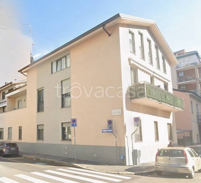 appartamento in vendita a Sesto San Giovanni in zona Le Corti