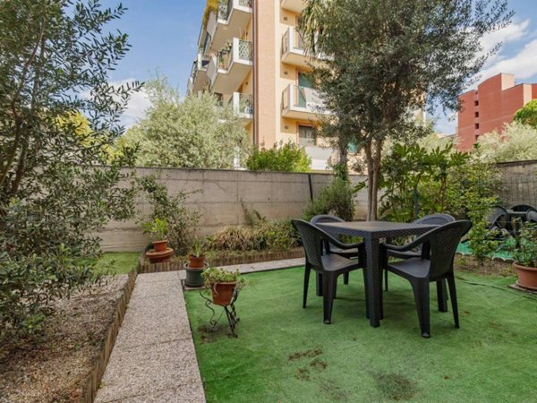 appartamento in vendita a Sesto San Giovanni in zona Rondinella