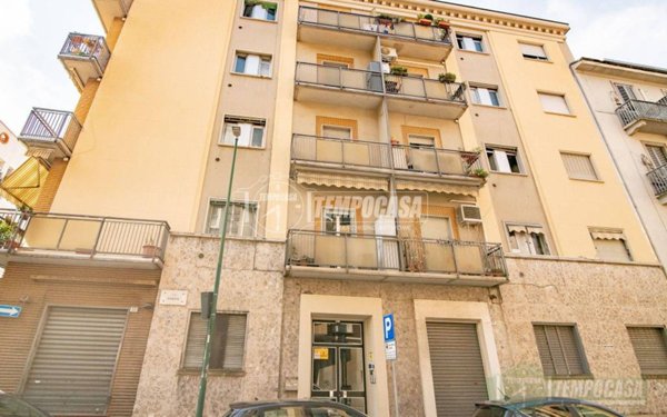 appartamento in vendita a Sesto San Giovanni in zona Le Corti