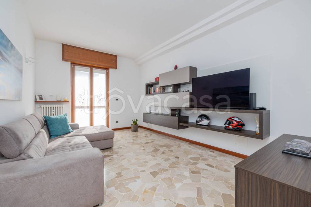 appartamento in vendita a Sesto San Giovanni in zona Rondò/Torretta