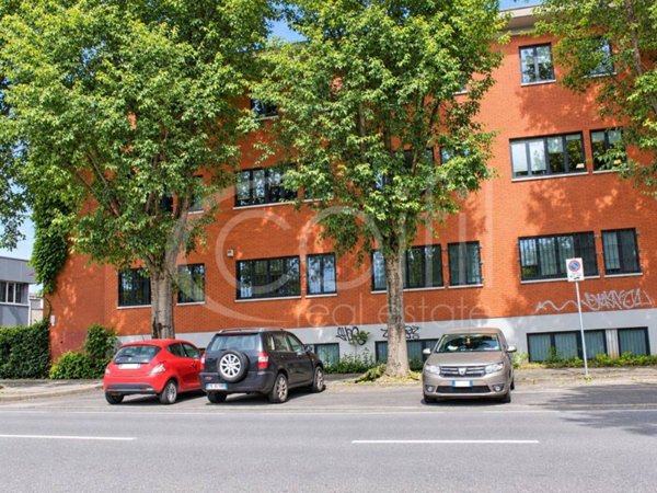 ufficio in vendita a Sesto San Giovanni in zona Parpagliona