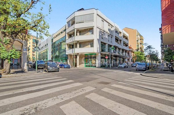 appartamento in vendita a Sesto San Giovanni in zona Le Corti
