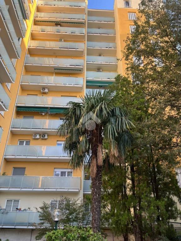 appartamento in vendita a Sesto San Giovanni in zona Le Corti