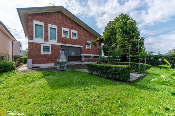 casa indipendente in vendita a Settala in zona Caleppio
