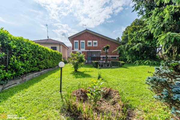 casa indipendente in vendita a Settala in zona Caleppio