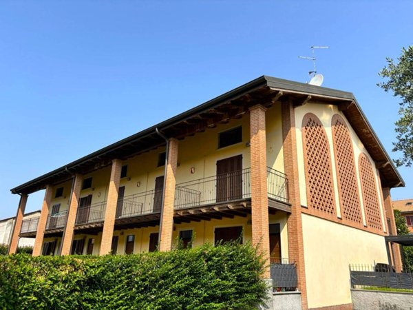 casa indipendente in vendita a Settala