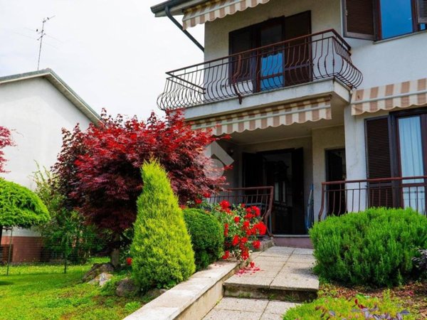 casa indipendente in vendita a Settala in zona Premenugo