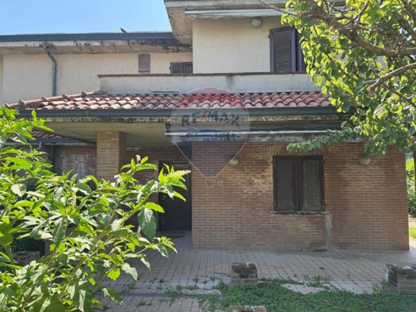 casa indipendente in vendita a Settala