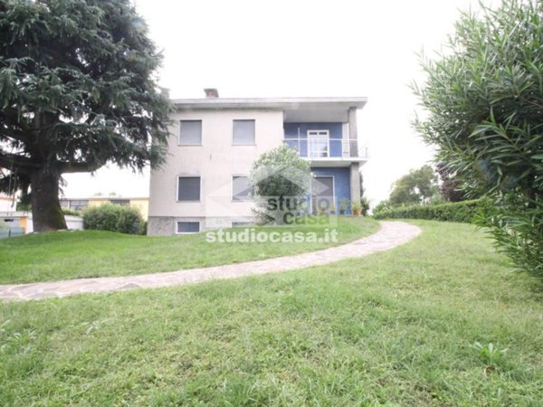 casa indipendente in vendita a Settala in zona Premenugo
