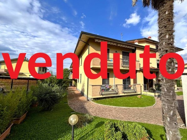 appartamento in vendita a Settala in zona Premenugo