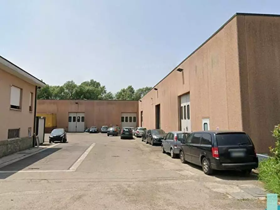 capannone in vendita a Settala in zona Caleppio