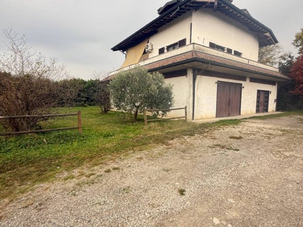 casa indipendente in vendita a Settala