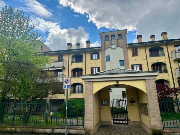 appartamento in vendita a Settala in zona Premenugo