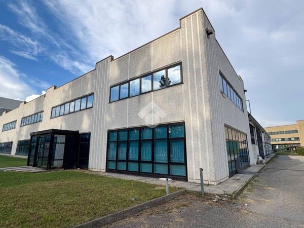 capannone in vendita a Settala