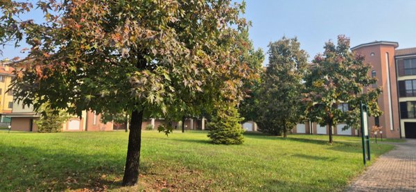 appartamento in vendita a Settala in zona Premenugo