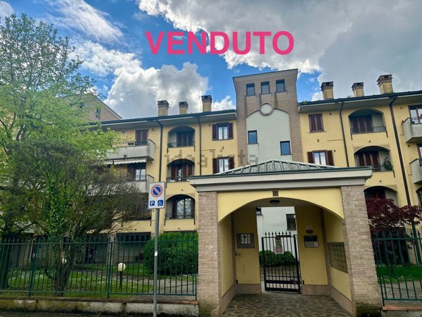 appartamento in vendita a Settala in zona Premenugo