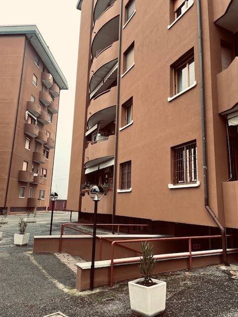 appartamento in vendita a Settala in zona Premenugo