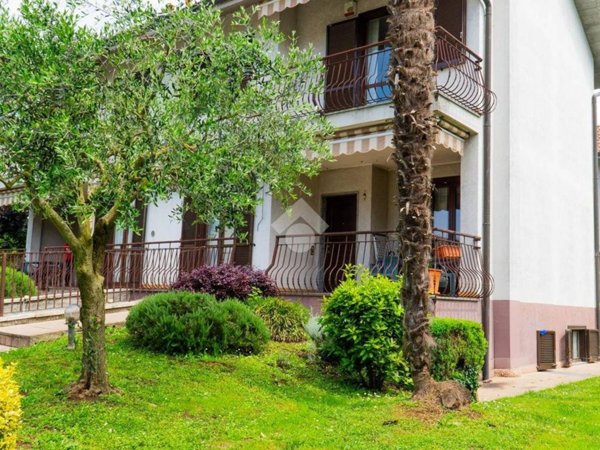 casa indipendente in vendita a Settala in zona Premenugo