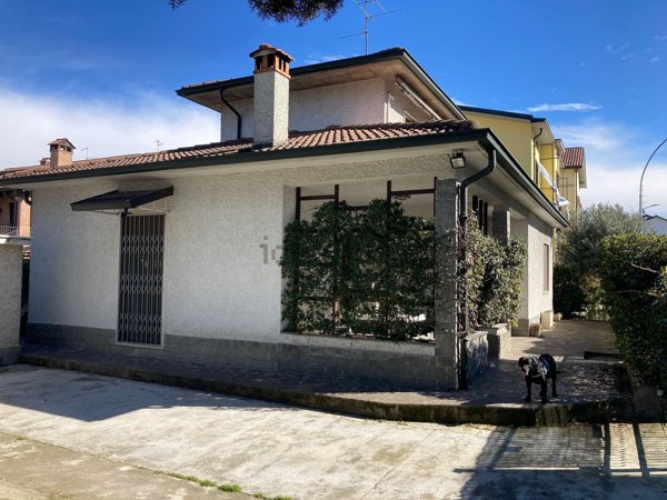 casa indipendente in vendita a Settala