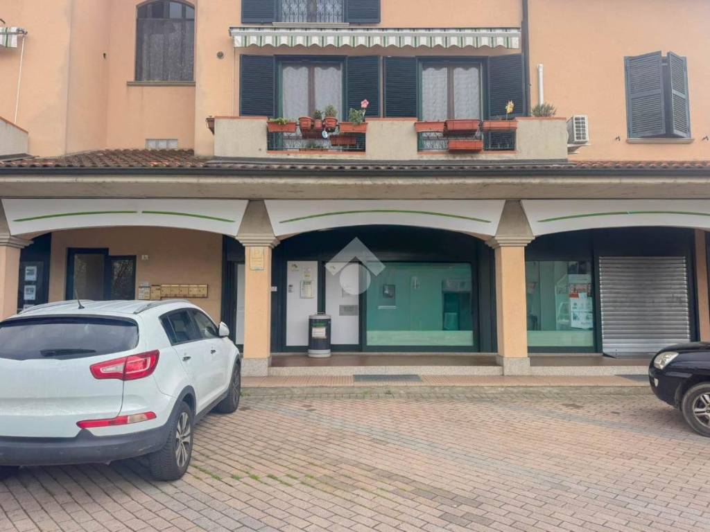 negozio in vendita a Settala