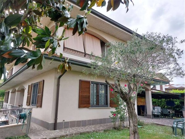 casa indipendente in vendita a Settala in zona Caleppio