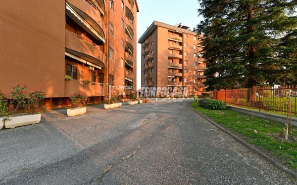 appartamento in vendita a Settala in zona Premenugo