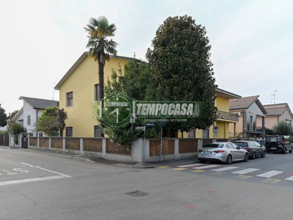 appartamento in vendita a Settala in zona Caleppio