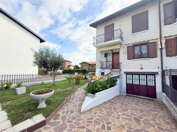 casa indipendente in vendita a Settala