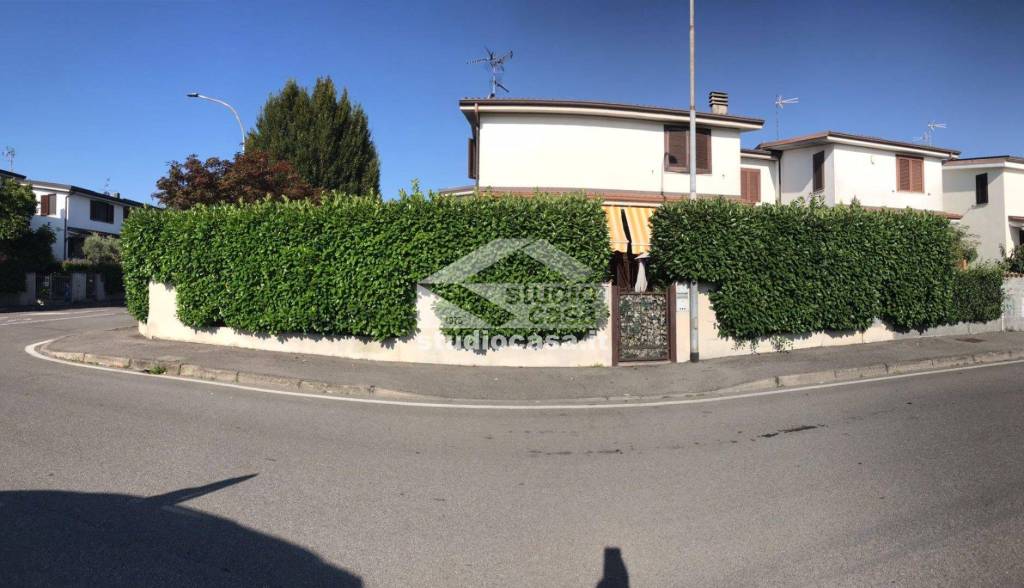 casa indipendente in vendita a Settala