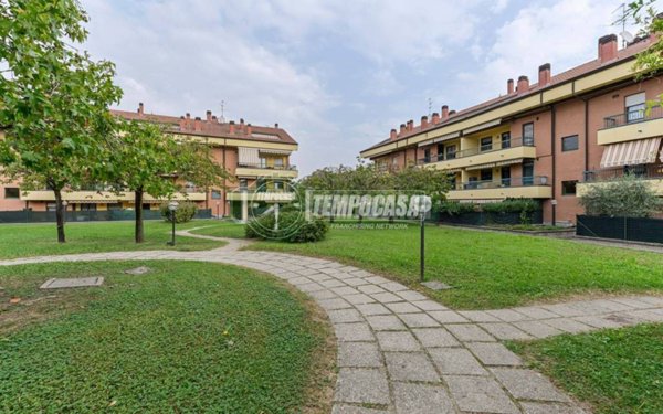 appartamento in vendita a Settala in zona Caleppio