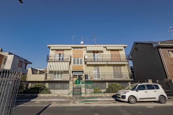 appartamento in vendita a Settimo Milanese in zona Seguro