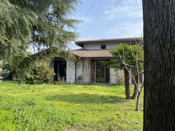 casa indipendente in vendita a Settimo Milanese