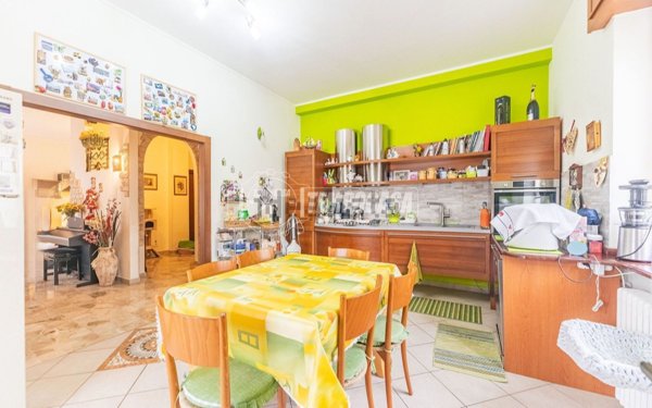 appartamento in vendita a Settimo Milanese in zona Seguro