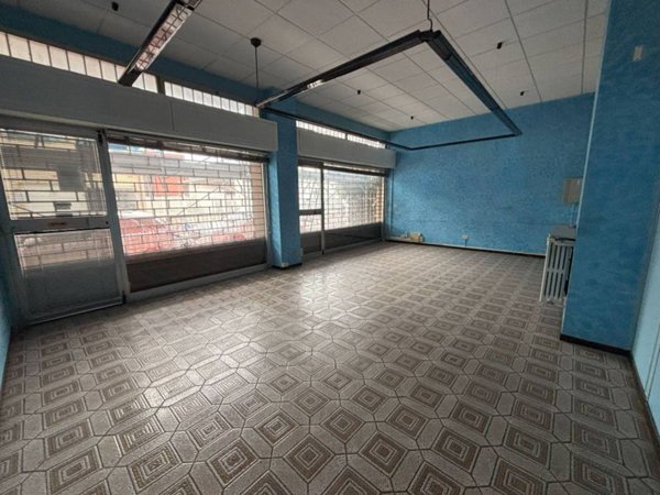 negozio in vendita a Settimo Milanese