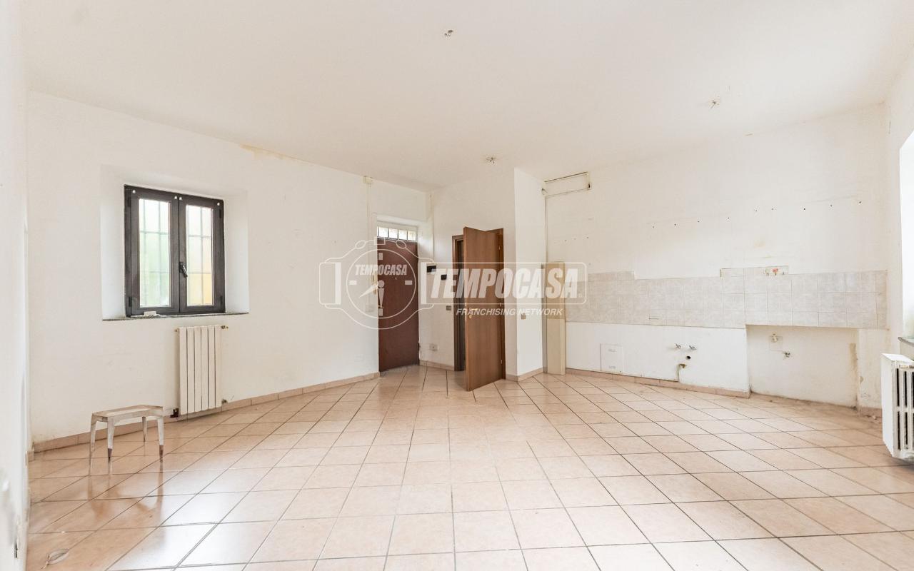 appartamento in vendita a Settimo Milanese in zona Seguro