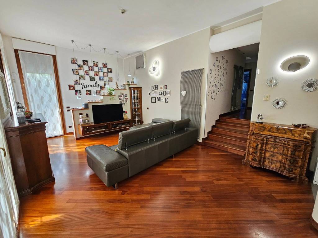 appartamento in vendita a Settimo Milanese