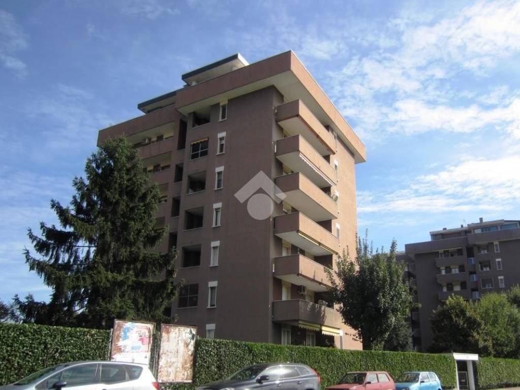 appartamento in vendita a Settimo Milanese in zona Seguro