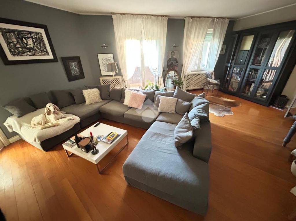 appartamento in vendita a Settimo Milanese in zona Seguro