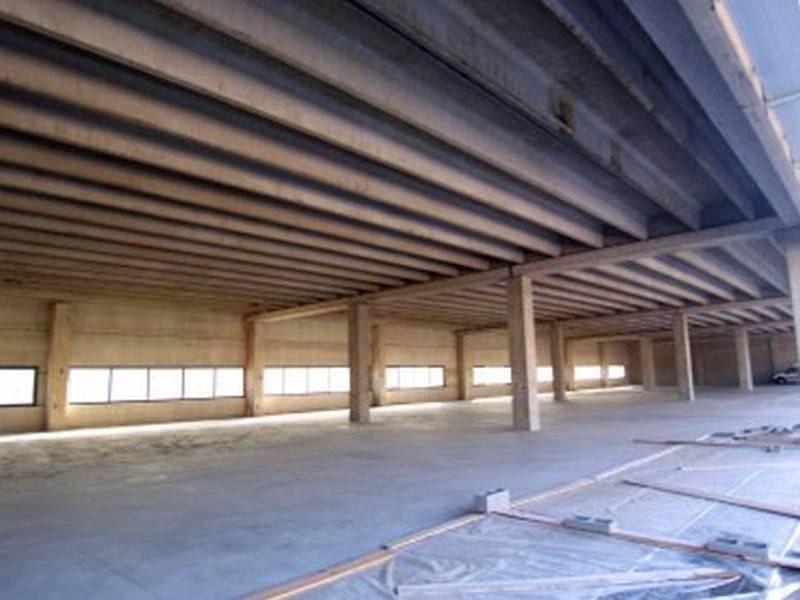 negozio in vendita a Settimo Milanese