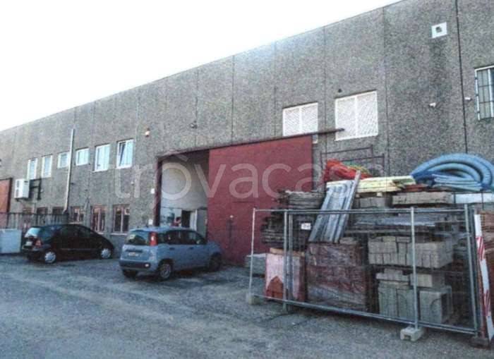 negozio in vendita a Settimo Milanese