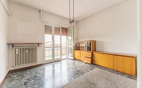 appartamento in vendita a Settimo Milanese in zona Villaggio Cavour
