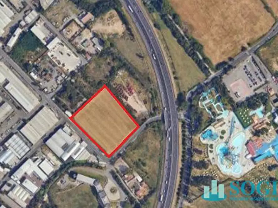 locale commerciale in vendita a Settimo Milanese